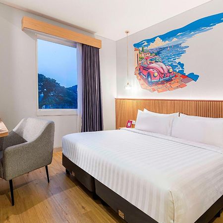Favehotel Malang Exterior foto
